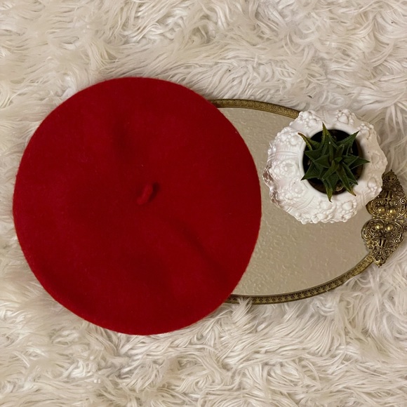 EUC red wool blend beret - Picture 3 of 10